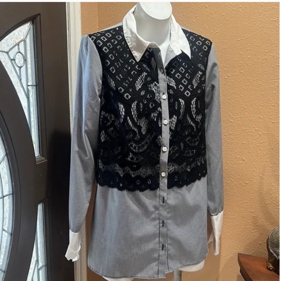 Eci New York black lace button up shirt - Picture 2 of 13